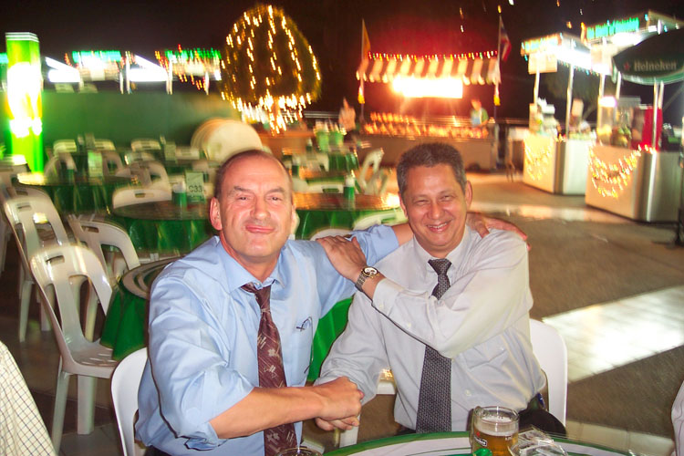 John Huge and Ossie Hall at Beer Garden Bangkok - CUEL Ltd.
