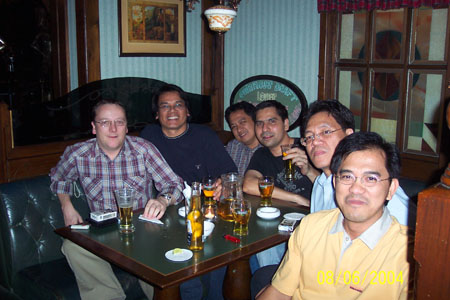 WP9/WP10 Team - Cuel 2004 @ night in Landmark
