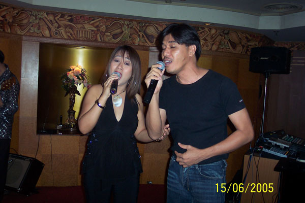 Jun and Porchia duet in "Bakit Ngayon ka Lang" local version of Ogie and Pops
