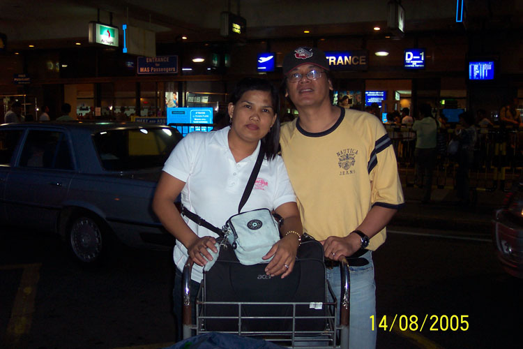 Infront of NAIA Airport, back to Bangkok
