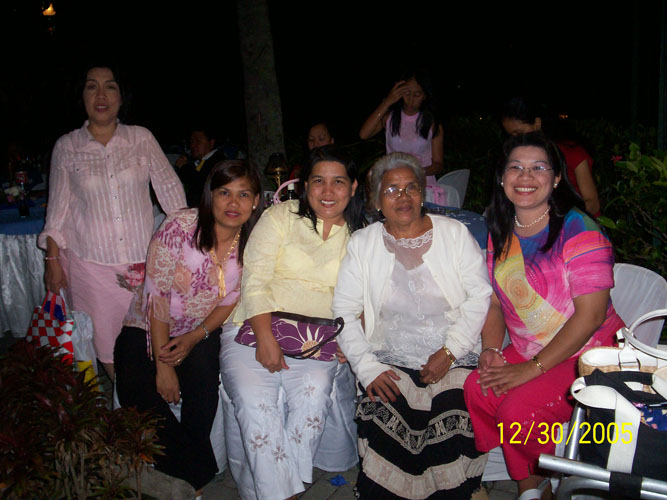 tita Vangie, Mama, Tita Brend, Inay and tita Allen
