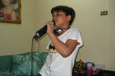 the future good singer....Carlo
