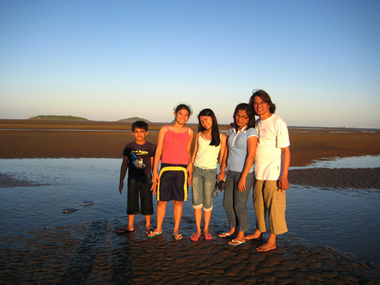 sunset at the beach of Mackay
