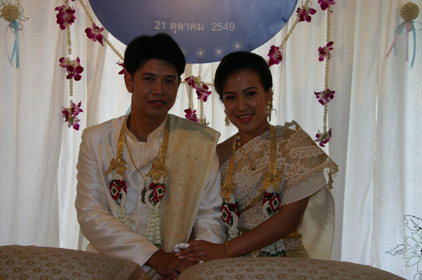 My Thai friend Khun Oy Budhhist Wedding -Bangkok Oct 2006
