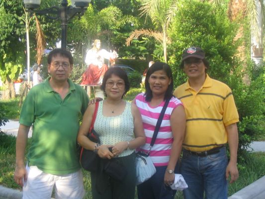 Art, Dadang, Tess and Me infront St. Nicholas Church Pattaya
May 01, 2005 at 5pm
