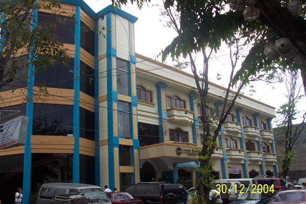 Crown Royale Hotel Balanga City
