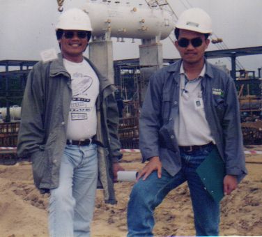 MCD-KBR Joint Venture Sangu Onshore Terminal Proj. Team 1998
Me and Raul - The Planning Engineers
